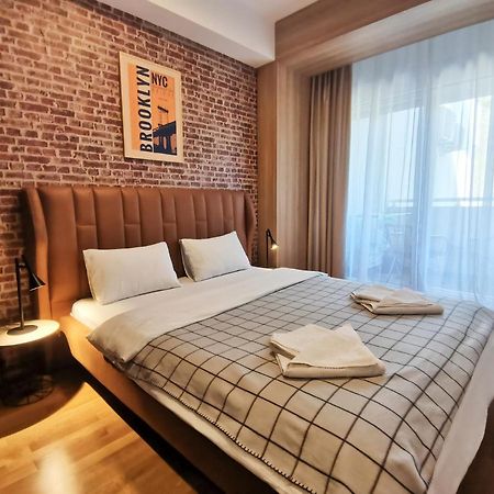 פודגוריצה Cozy One-Bedroom Apartment At Ljubovic Park מראה חיצוני תמונה